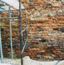 Mur(13)